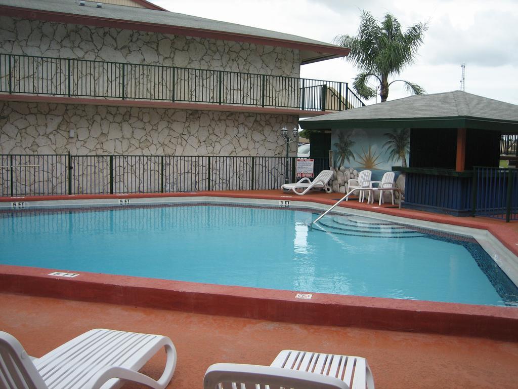 Garden Inn Homestead/Everglades/Gateway To Keys Exterior photo