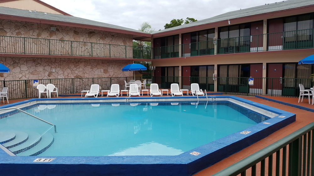Garden Inn Homestead/Everglades/Gateway To Keys Exterior photo